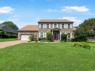2616 Thornhill Drive, Evansville, IN 47725