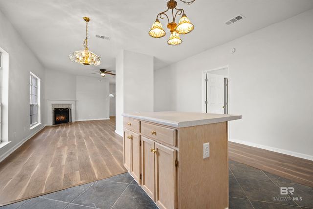 250 N Spring Lake Drive, Mobile, AL 36695