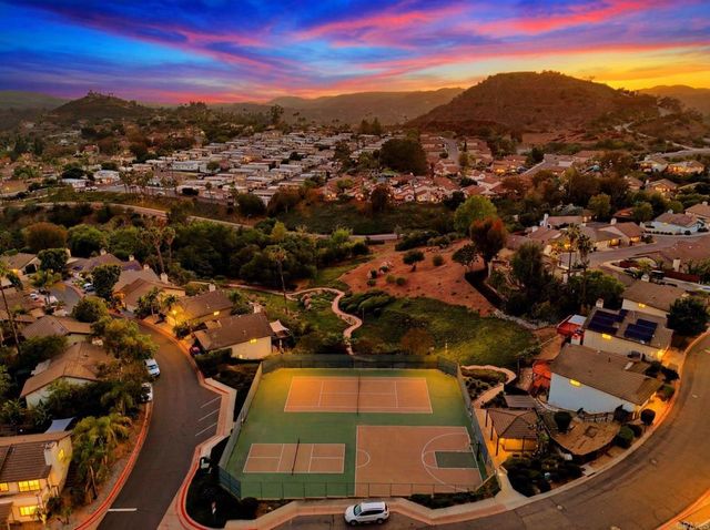 2038 Woodland, Escondido, CA 92027