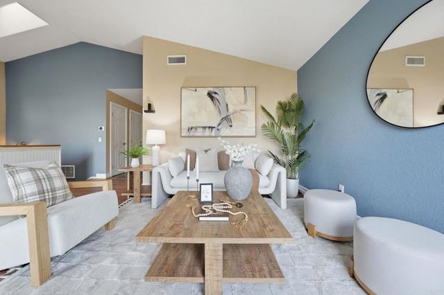 2038 Woodland, Escondido, CA 92027