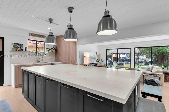 2025 Arch Creek Dr, North Miami, FL 33181