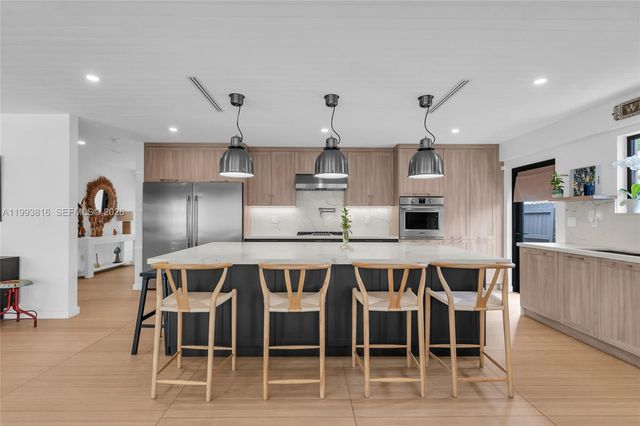 2025 Arch Creek Dr, North Miami, FL 33181