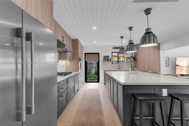 2025 Arch Creek Dr, North Miami, FL 33181