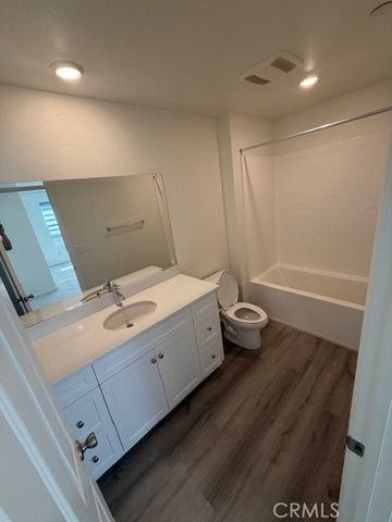 3903 E Carmel Privado, Ontario, CA 91761