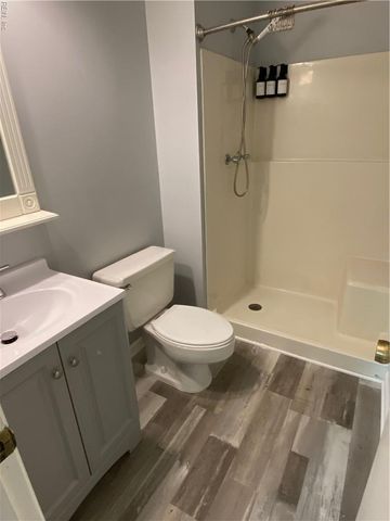 1049 Willow Green DR, Newport News, VA 23602