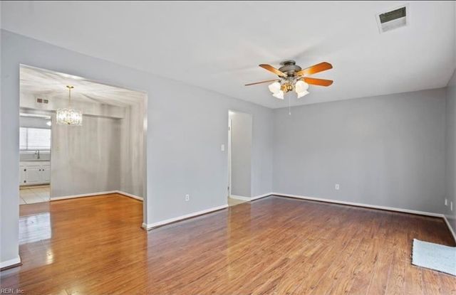 1049 Willow Green DR, Newport News, VA 23602