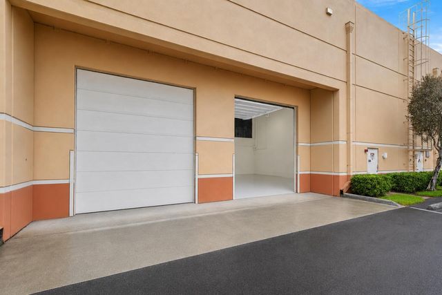 601 N CONGRESS Avenue 303, Delray Beach, FL 33445