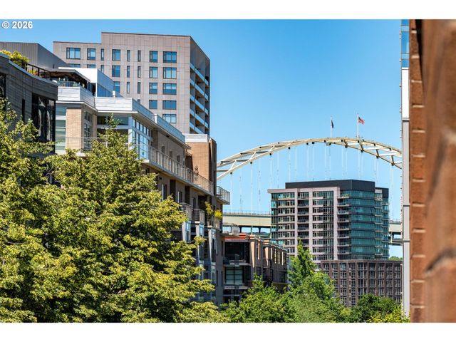 922 Nw 11TH Ave 404, Portland, OR 97209