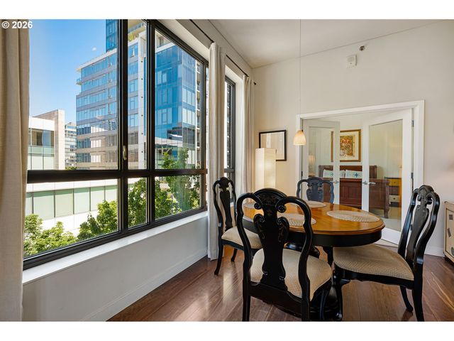 922 Nw 11TH Ave 404, Portland, OR 97209