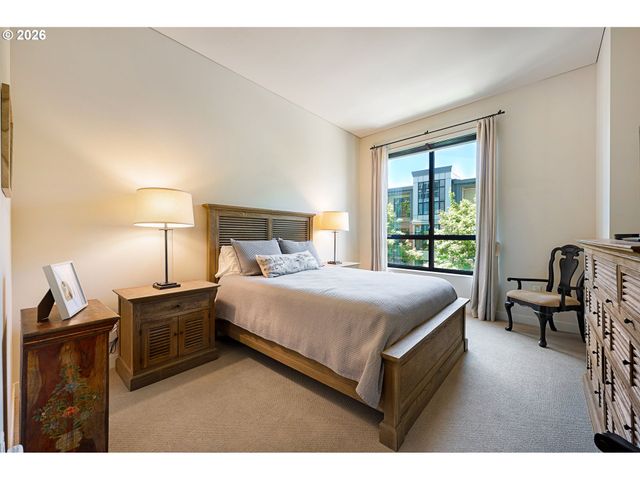 922 Nw 11TH Ave 404, Portland, OR 97209