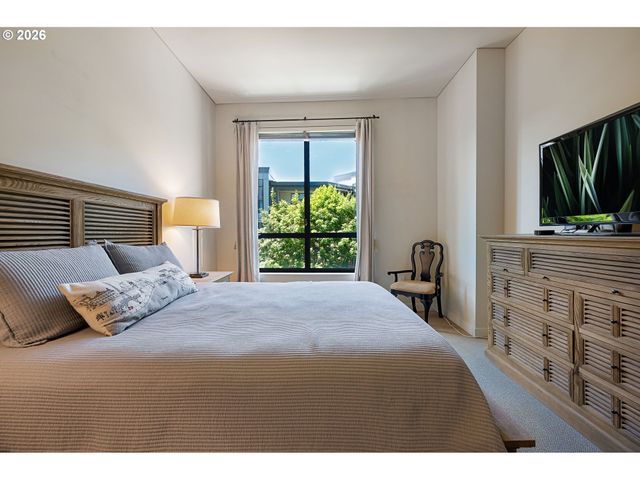922 Nw 11TH Ave 404, Portland, OR 97209