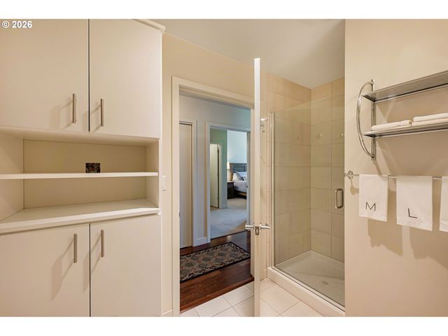 922 Nw 11TH Ave 404, Portland, OR 97209