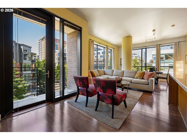 922 Nw 11TH Ave 404, Portland, OR 97209