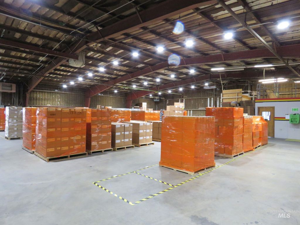 112 W 34th St, Garden City, ID 83714 photo 8