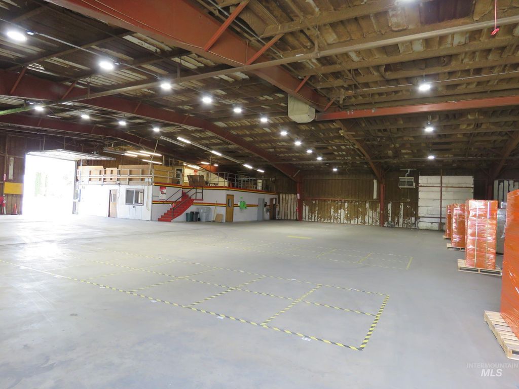 112 W 34th St, Garden City, ID 83714 photo 9