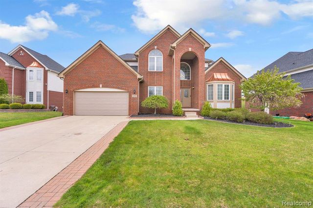 42088 Woodglen Drive, Novi, MI 48375