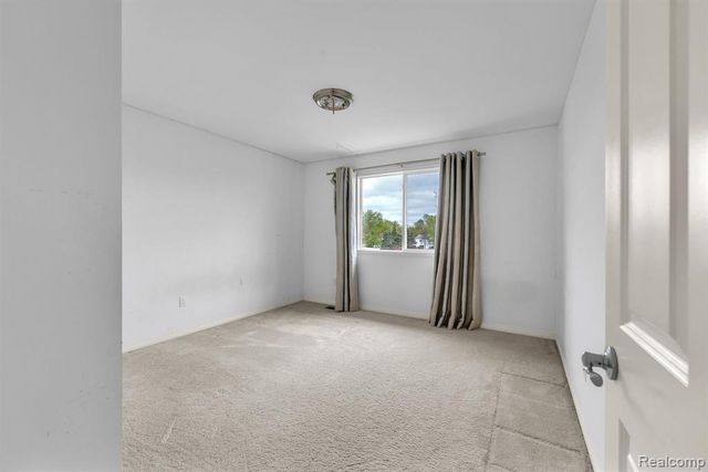 42088 Woodglen Drive, Novi, MI 48375