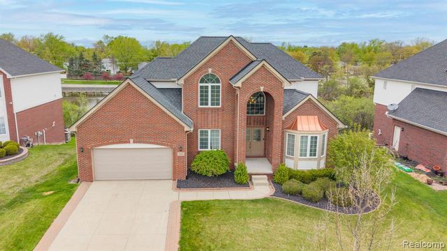 42088 Woodglen Drive, Novi, MI 48375
