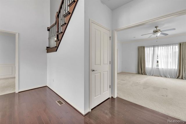 42088 Woodglen Drive, Novi, MI 48375