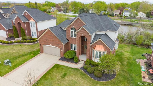 42088 Woodglen Drive, Novi, MI 48375