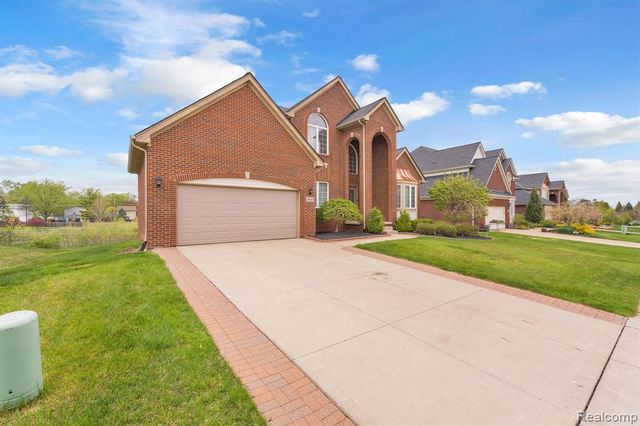 42088 Woodglen Drive, Novi, MI 48375