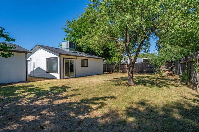 25260 Orange Street, Los Molinos, CA 96055