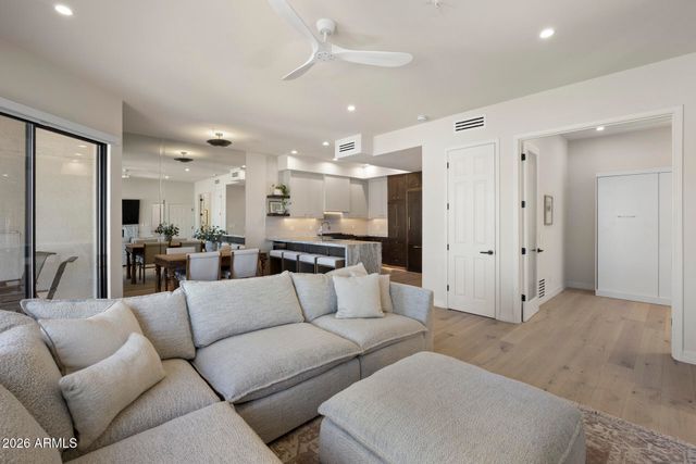 8270 N HAYDEN Road 1012, Scottsdale, AZ 85258