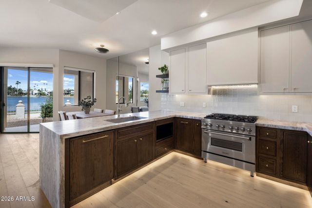 8270 N HAYDEN Road 1012, Scottsdale, AZ 85258