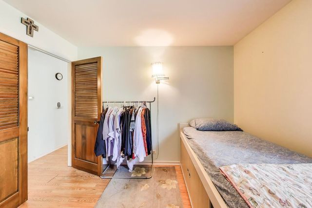 350 Newgate Court 2Z, Schaumburg, IL 60193