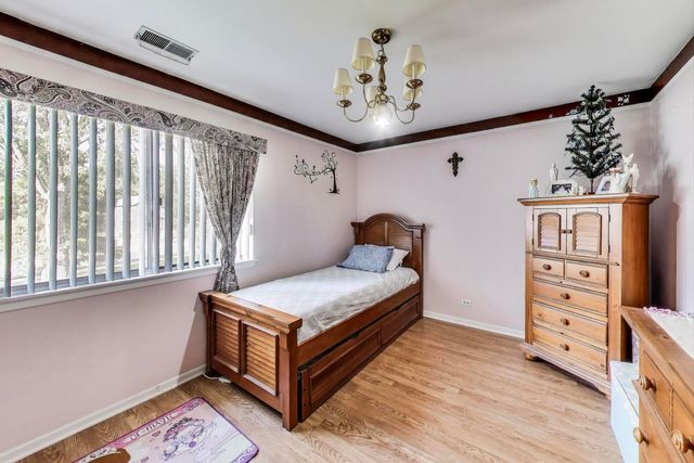 350 Newgate Court 2Z, Schaumburg, IL 60193