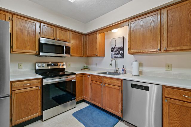 238 Huckleberry Ct, Marshall, PA 15090