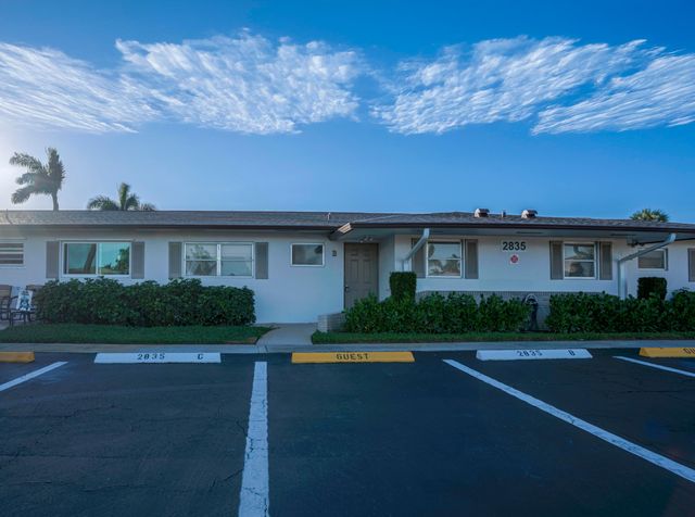 2835 Crosley Drive E B, West Palm Beach, FL 33415