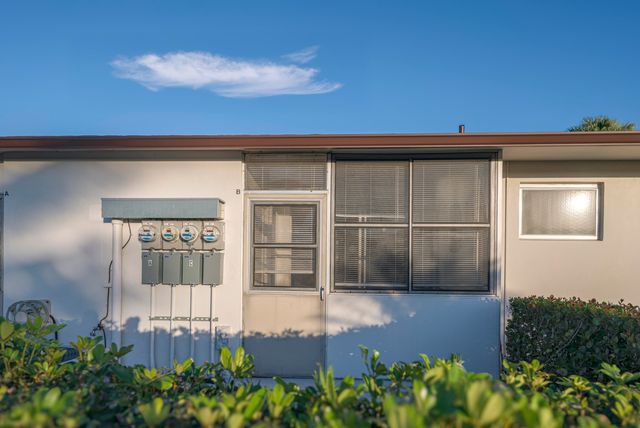 2835 Crosley Drive E B, West Palm Beach, FL 33415