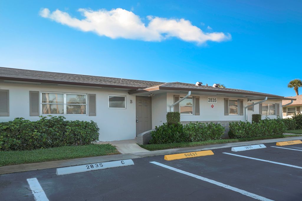2835 Crosley Drive E B, West Palm Beach, FL 33415