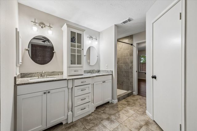 2138 Tower Bridge Road, Pearland, TX 77581