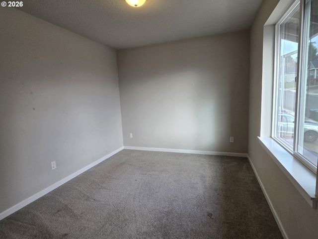 59531 EMERALD Loop, St Helens, OR 97051