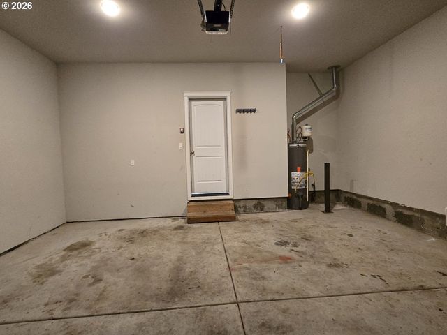 59531 EMERALD Loop, St Helens, OR 97051