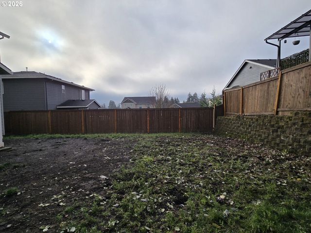 59531 EMERALD Loop, St Helens, OR 97051