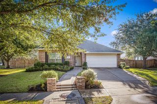 12322 W Elizabeth Shore Loop, Cypress, TX 77433