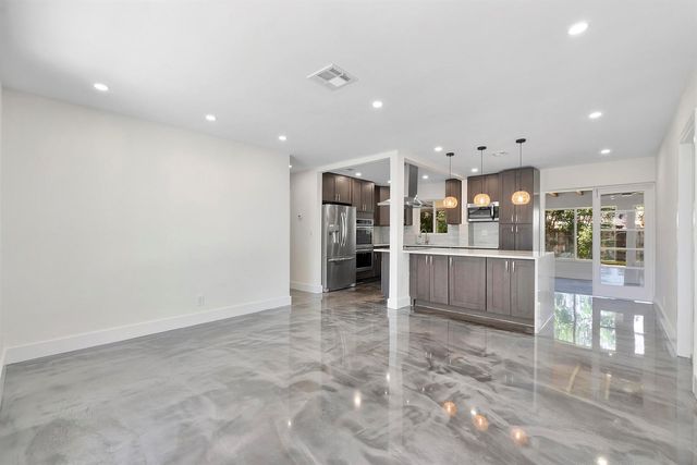 2160 NE 53rd Street, Fort Lauderdale, FL 33308