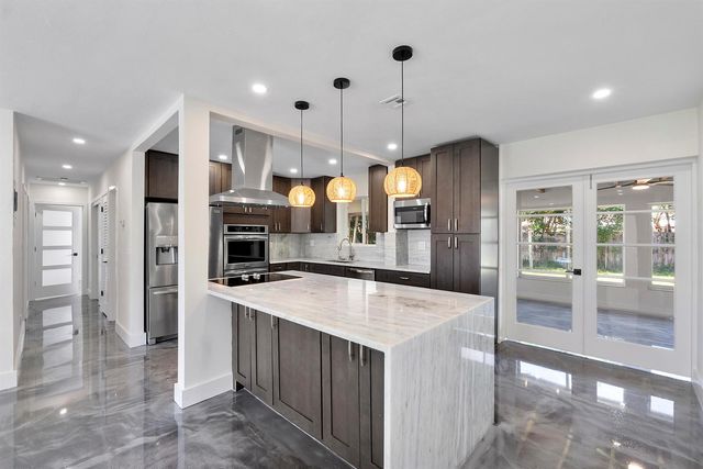2160 NE 53rd Street, Fort Lauderdale, FL 33308