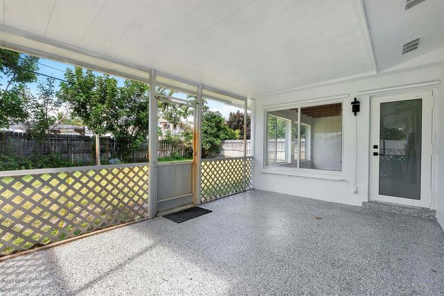 2160 NE 53rd Street, Fort Lauderdale, FL 33308