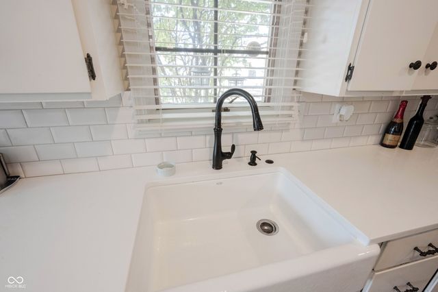 5344 Thicket Hill Lane, Indianapolis, IN 46226