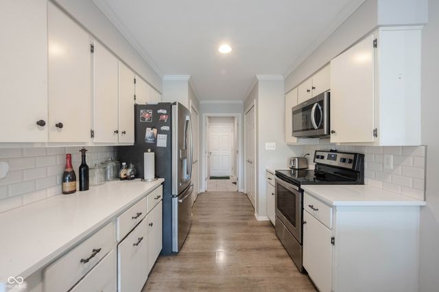 5344 Thicket Hill Lane, Indianapolis, IN 46226