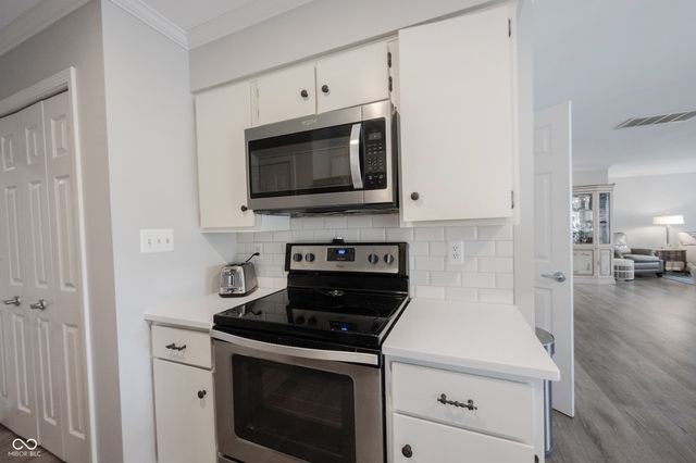 5344 Thicket Hill Lane, Indianapolis, IN 46226