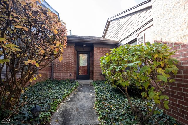 5344 Thicket Hill Lane, Indianapolis, IN 46226