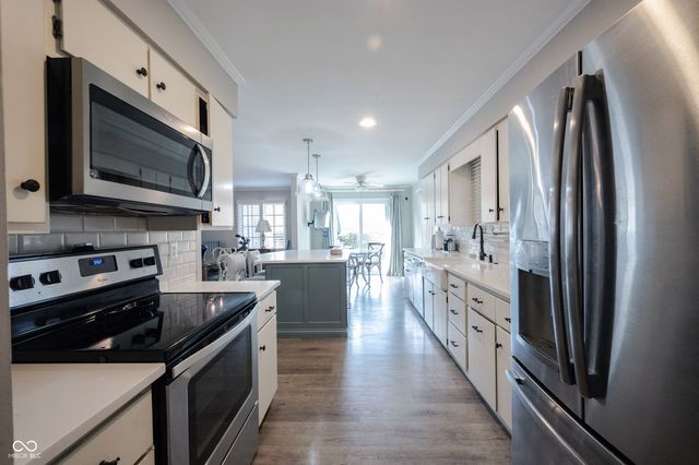 5344 Thicket Hill Lane, Indianapolis, IN 46226