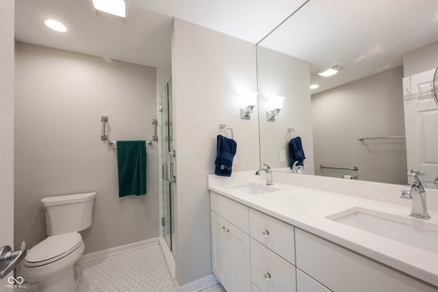 5344 Thicket Hill Lane, Indianapolis, IN 46226