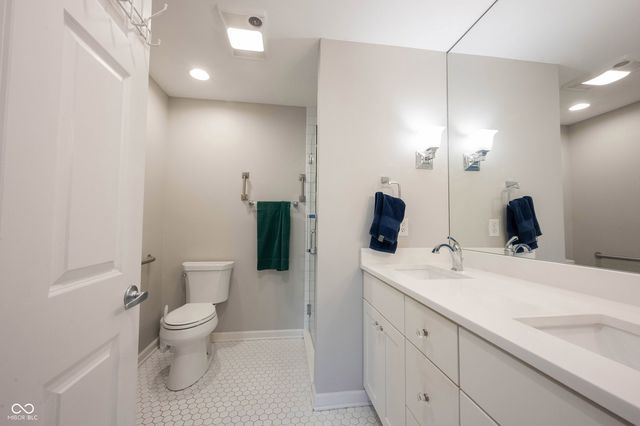 5344 Thicket Hill Lane, Indianapolis, IN 46226