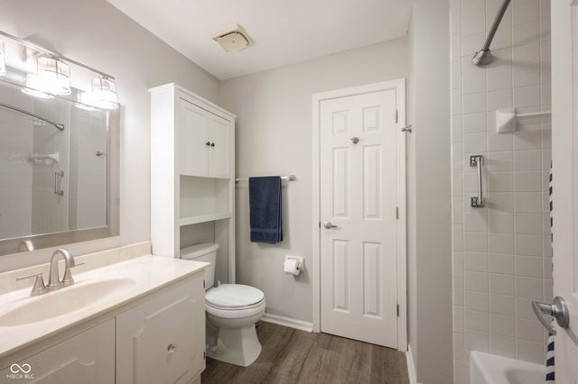 5344 Thicket Hill Lane, Indianapolis, IN 46226